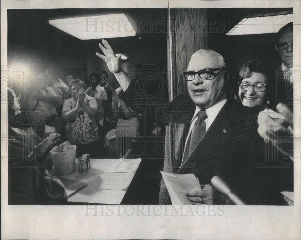 1975 Sen. John G. Fary Wins Election As Congressman From 5th District. - Historic Images