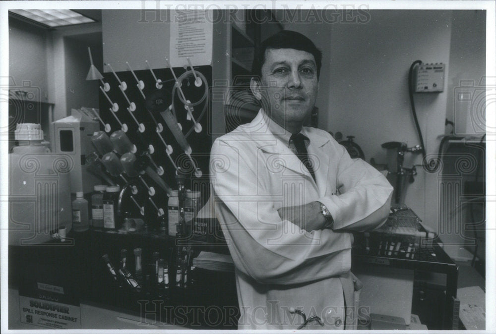 1993 University Chicago Hospitals Research Head Doctor Favus - Historic Images