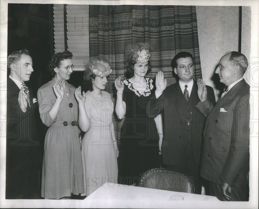 1945 Northwestern University Polish Society New Officers Sworn In - Historic Images