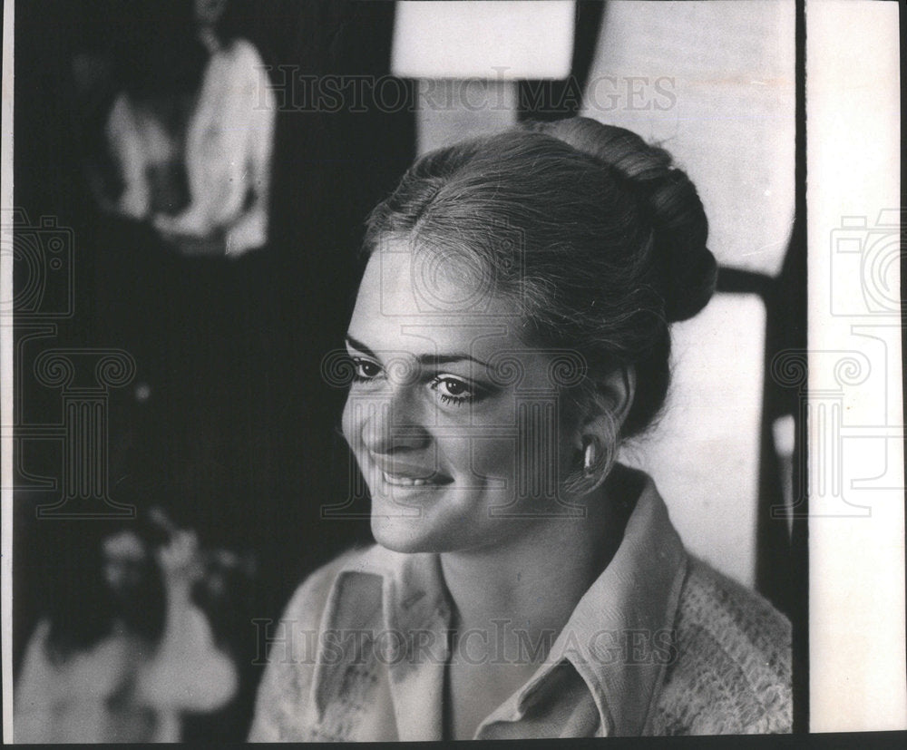 1973 Gallery Magazine Office Manager Krysko Interview - Historic Images