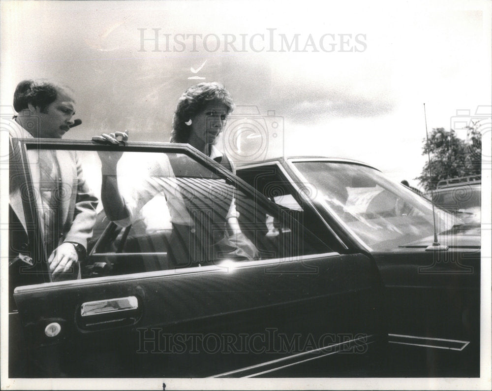 1985 Jackie Krutz Frank Moore Plane Steal Chicago - Historic Images