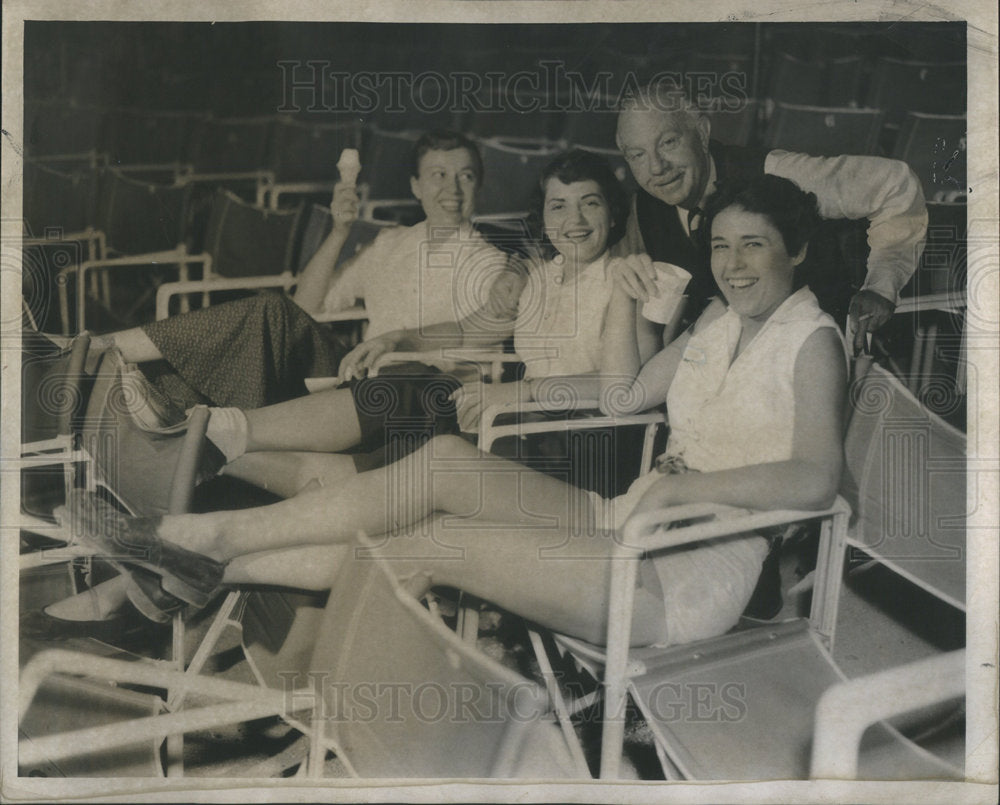 1951 Genie Balmer/Carol Lombard/Marguerite Scaer/Chorus Girls - Historic Images