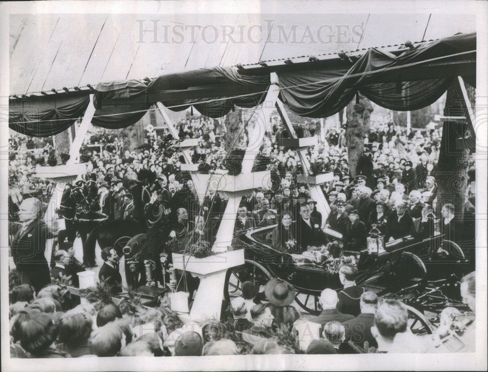 1937 Crown Princess Julian Prince Bernhard Newspaper Netherlands - Historic Images