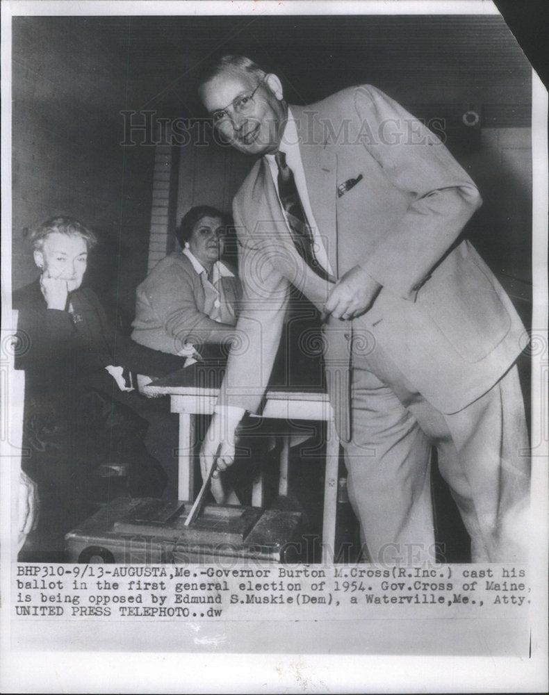 1954 Press Photo Governor Burton M Cross