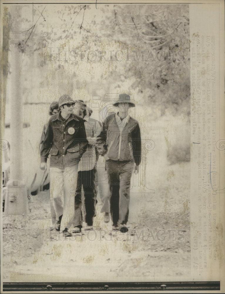 1974 Walker David Kunst  - Historic Images