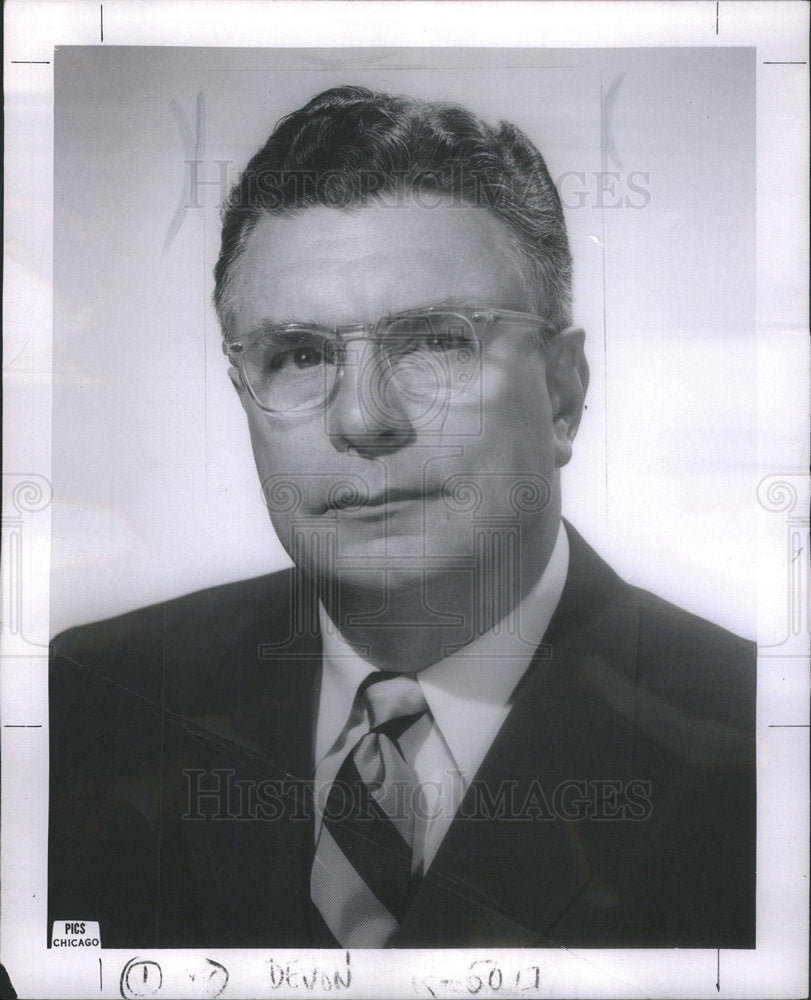 1962 Press Photo Paul Kunning Chicago Assn Promotion Manager - RSC23865 - Historic Images