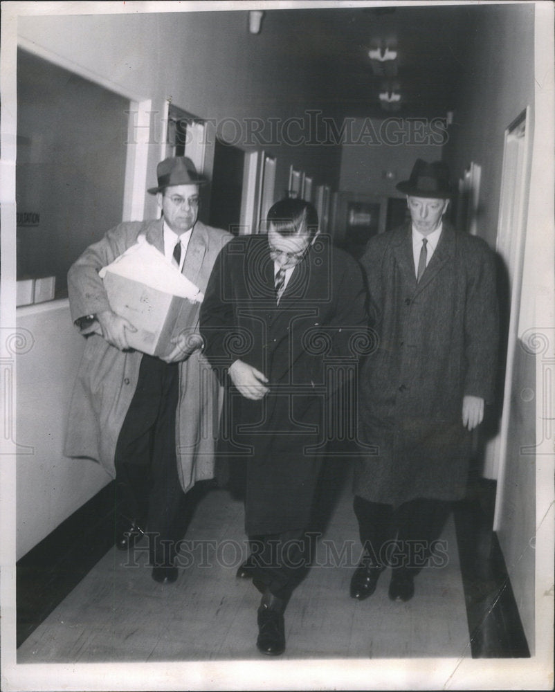 1961 Press Photo Blueprint Graft Marvin Kurth Attorney State Republican Medical - Historic Images