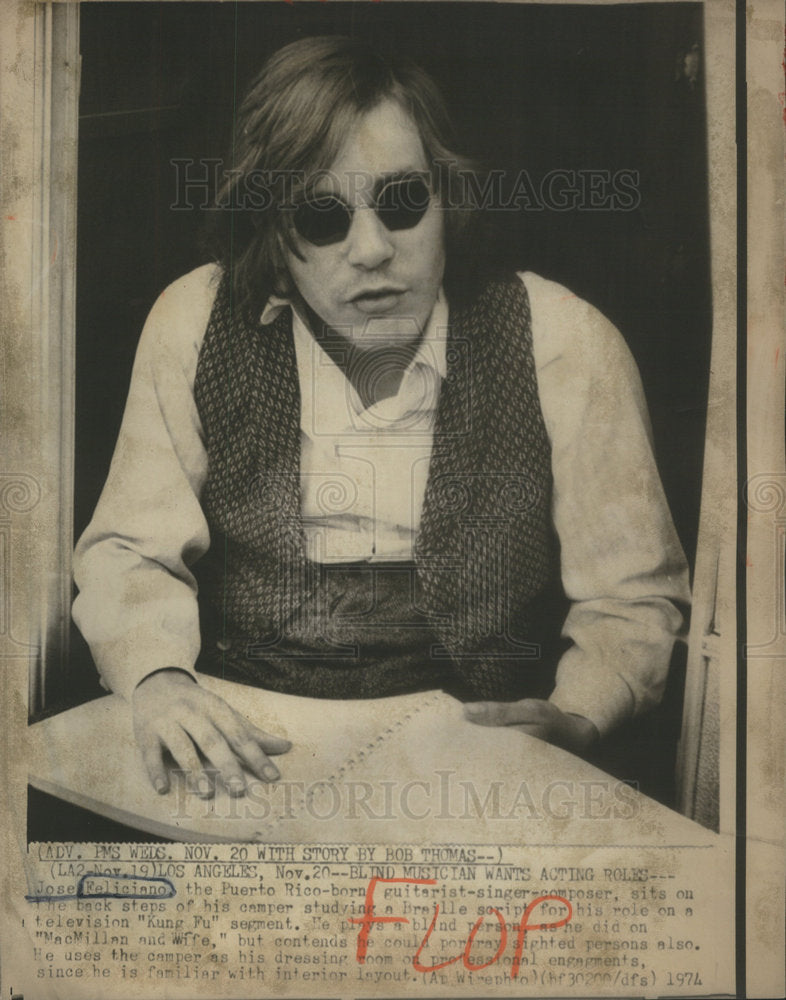 1974 Jose Feliciano Puerto Rico guitarist singer composer Kung Fu-Historic Images