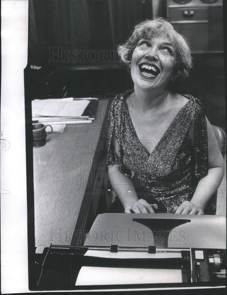 1973 Performer Walk Life Age Comedy Night School Teacher Work - Historic Images