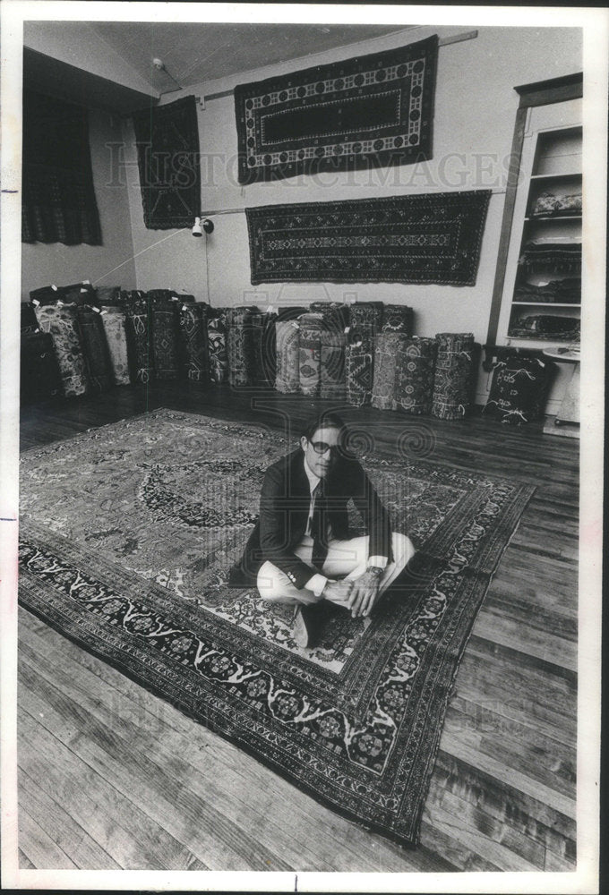 1978 Joseph Fell Antique Rug Carpet Dealer - Historic Images