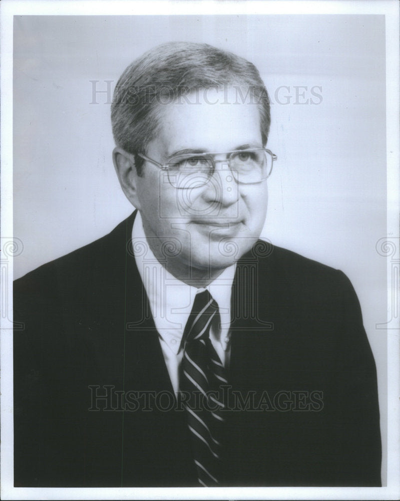 1975 Philip Farris Quasar Electronics Donald Deutseh director Public - Historic Images