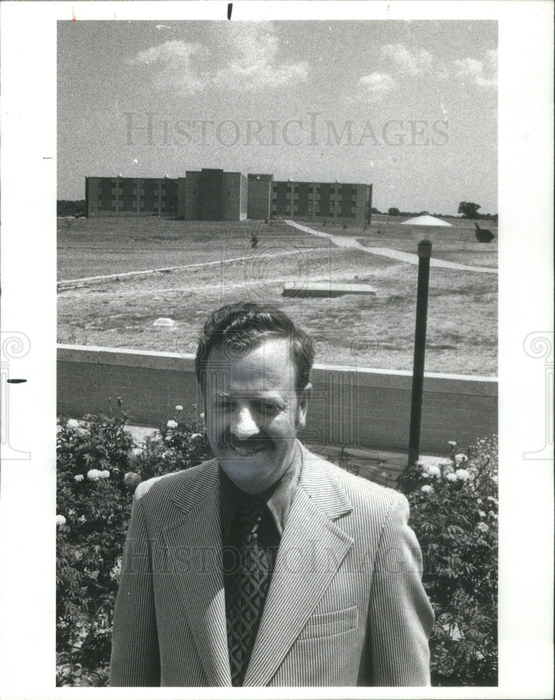 1977 Vernon House Wright Vienna Jail Warden Prison Wall - Historic Images