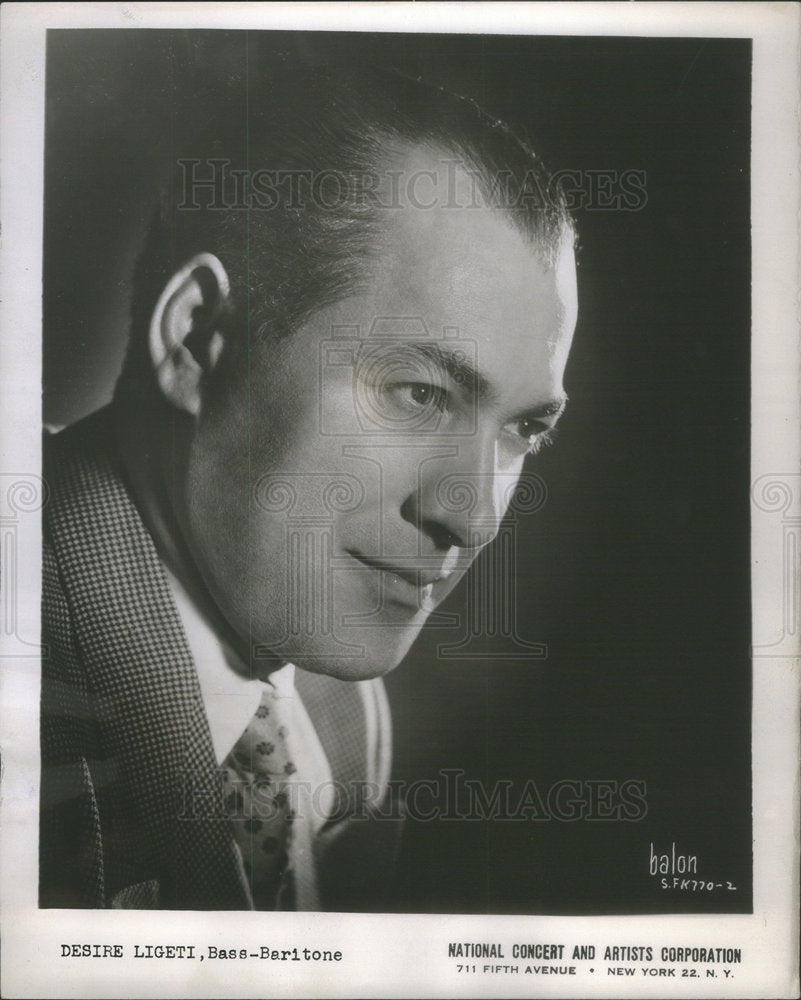 1952 Press Photo Sunday Music Desire Ligeti Wagner excerpts Bass Baritone Sings - Historic Images