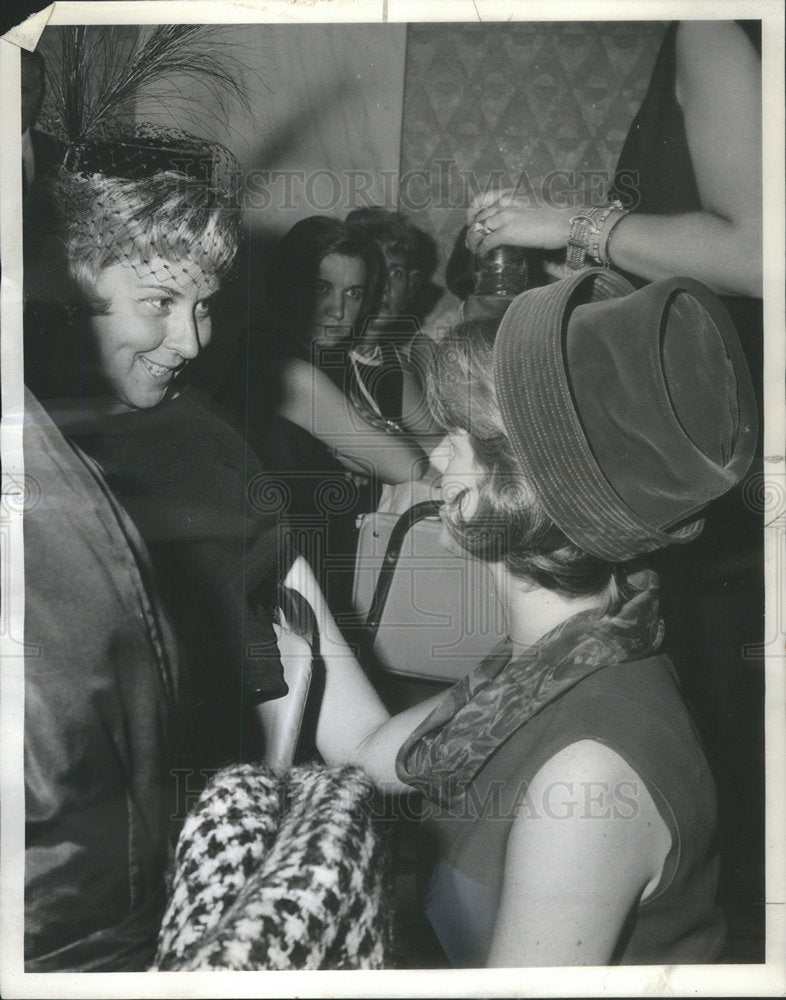 1963 MRS. JOHN KRUCEK FASHION GROUP MISS NEVA NELSON - Historic Images