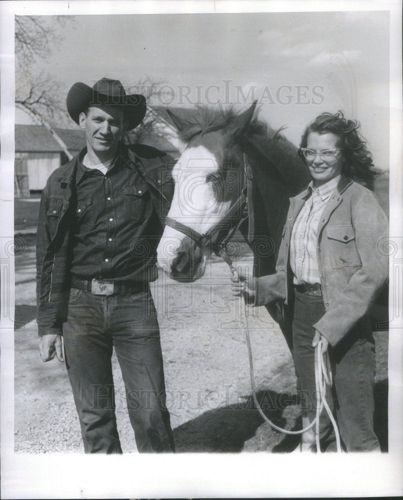 1961 Anti Cruelty Society Animal - Historic Images