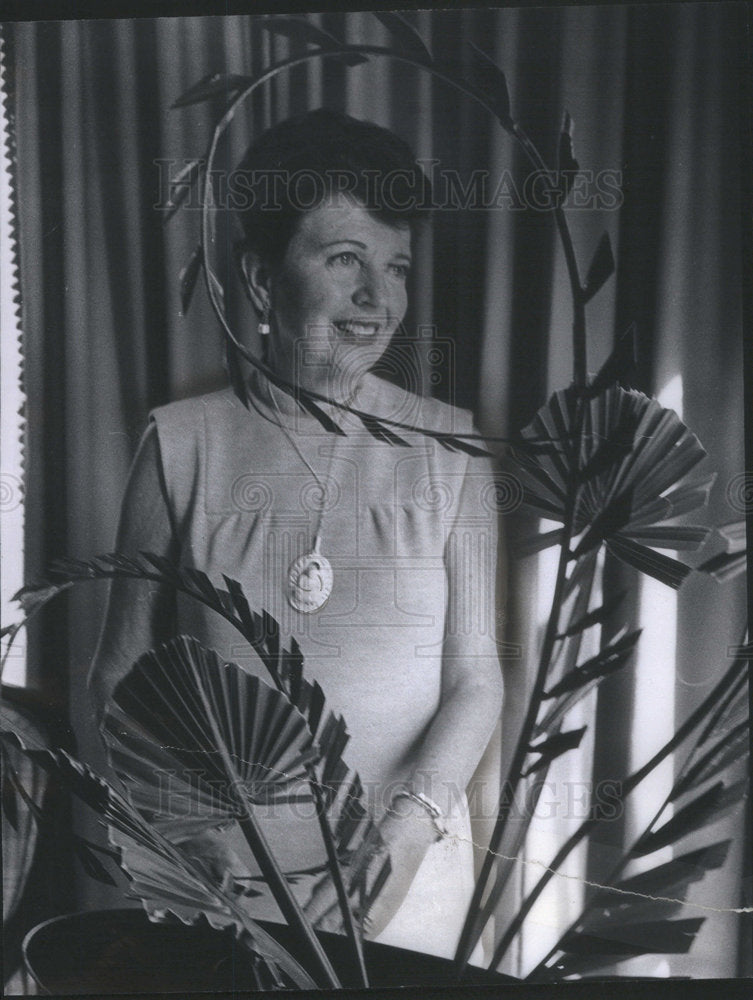 1970 Korh Flower Arranger Author Of  New World Of Flower Arrangement - Historic Images