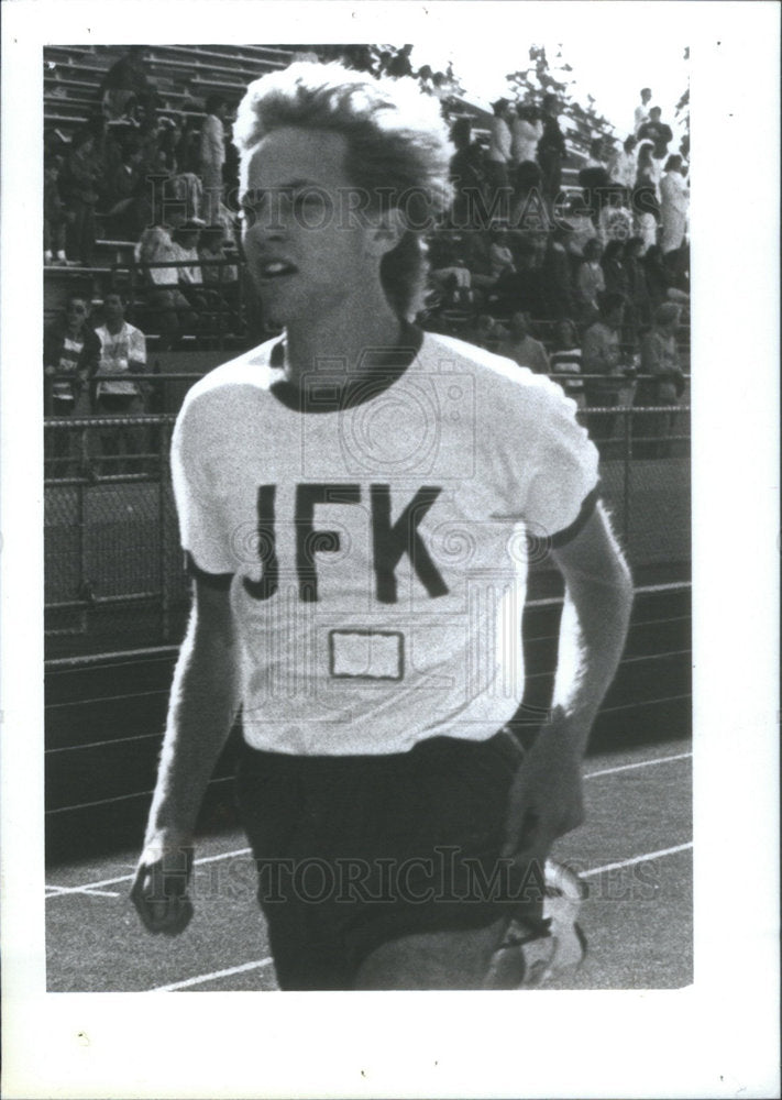 1994 Press Photo Senior Strider Ran Mount Rainier Andy Martin Win Half Minute - Historic Images