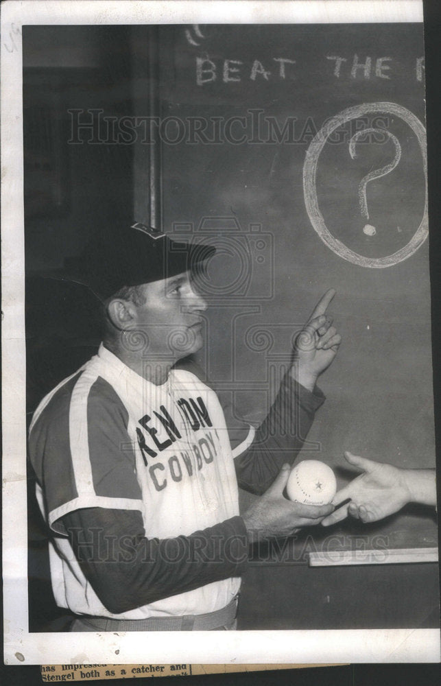 1963 Press Photo Glenn Giannini Tennis Softball Team - Historic Images