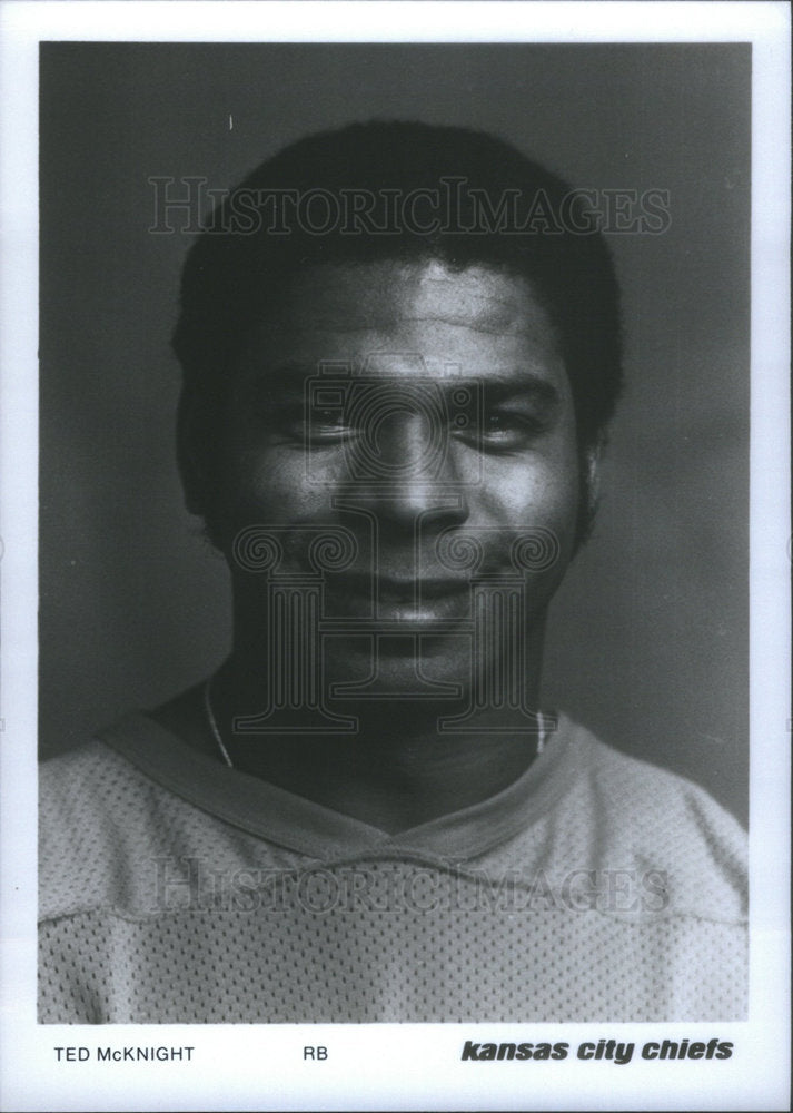 TED MCKNIGHT AMERICAN FOOTBALL PLAYER KANAS CITY CHIEFS - Historic Images