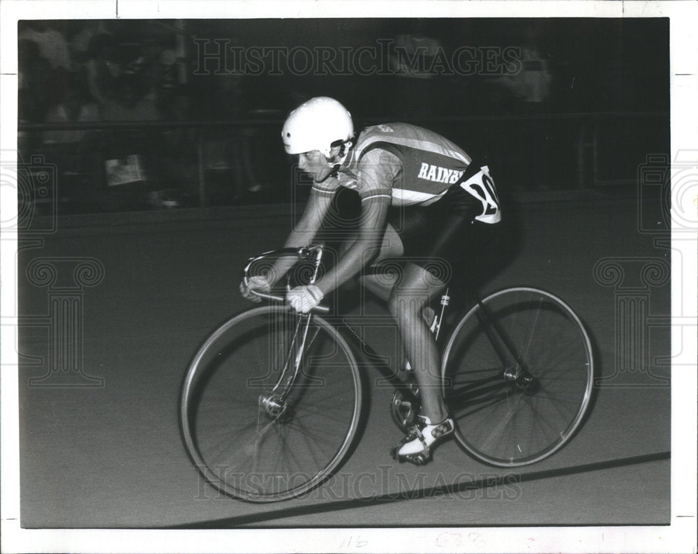 1987 Bicyclist Renee Dupri shooting Olympics - Historic Images