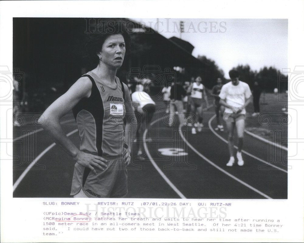 1993 REGINE BONNEY 1500 METER RACE WEST SEATTLE - Historic Images