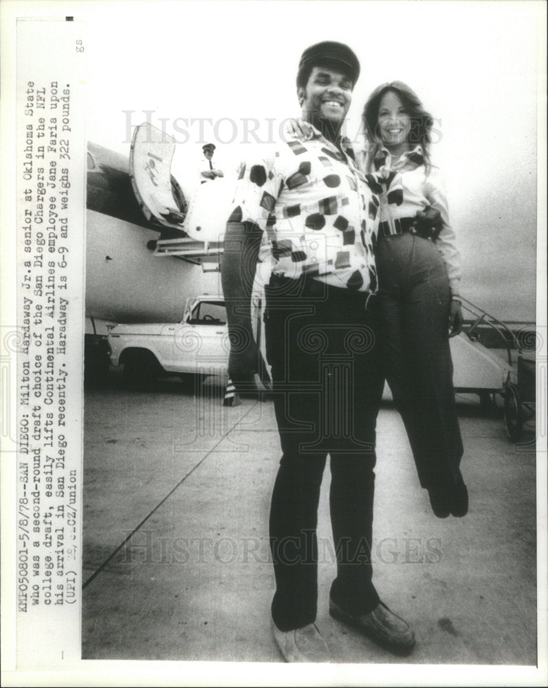 1978 M Hardaway OK State NFL Draft San Diego Lifts Airline Employee - Historic Images