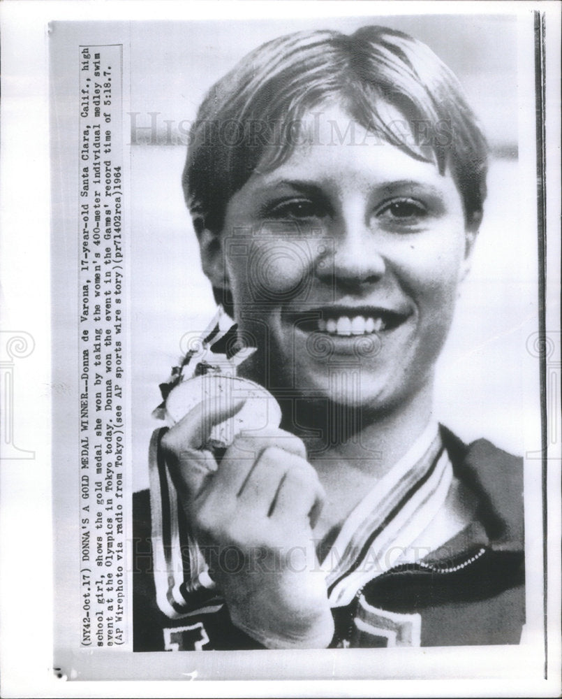 1964 Olympic Swimmer de Varona Displaying Gold Medal - Historic Images