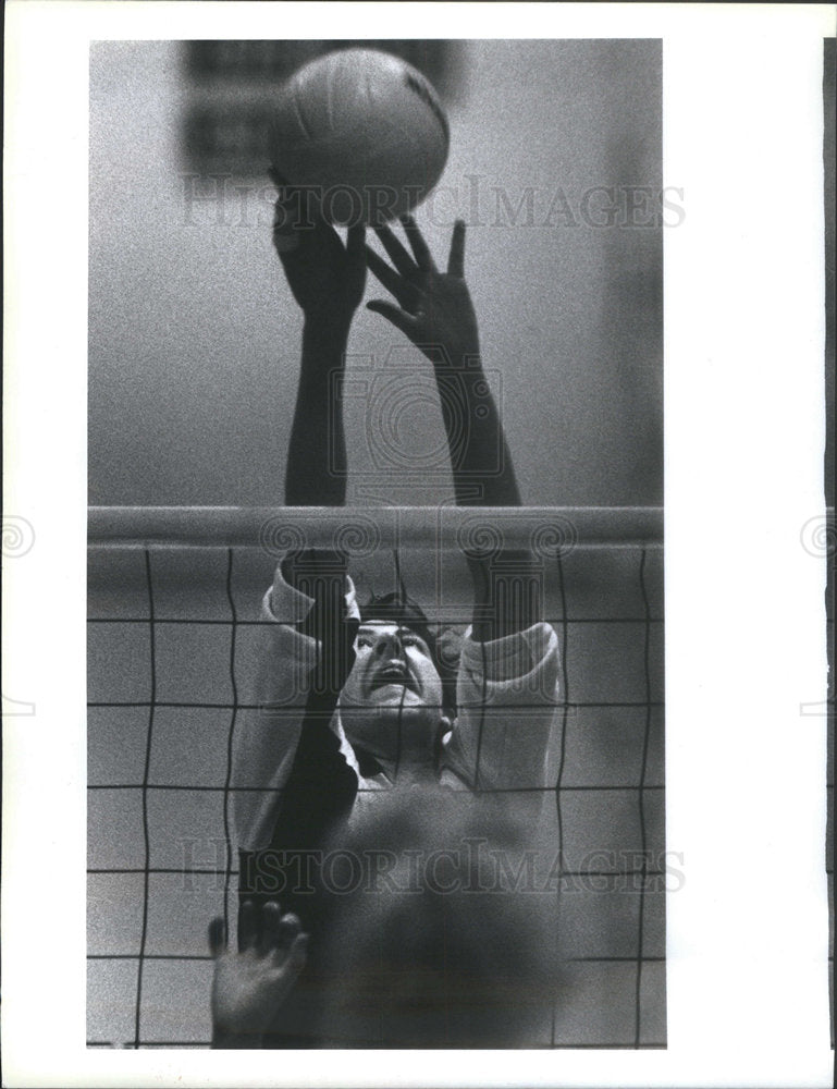 1991 Danielle Kohl Wolverine Volleyball - Historic Images