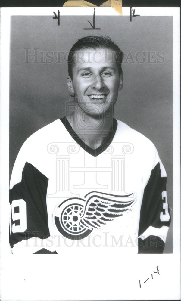 1992 Detroit Red Wings Hockey Player Dallas Roster Portrait - Historic Images