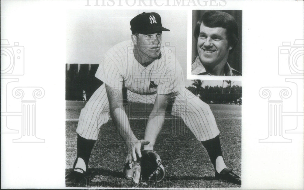 1976 New York Yankees Player Kubek Displaying Form - Historic Images