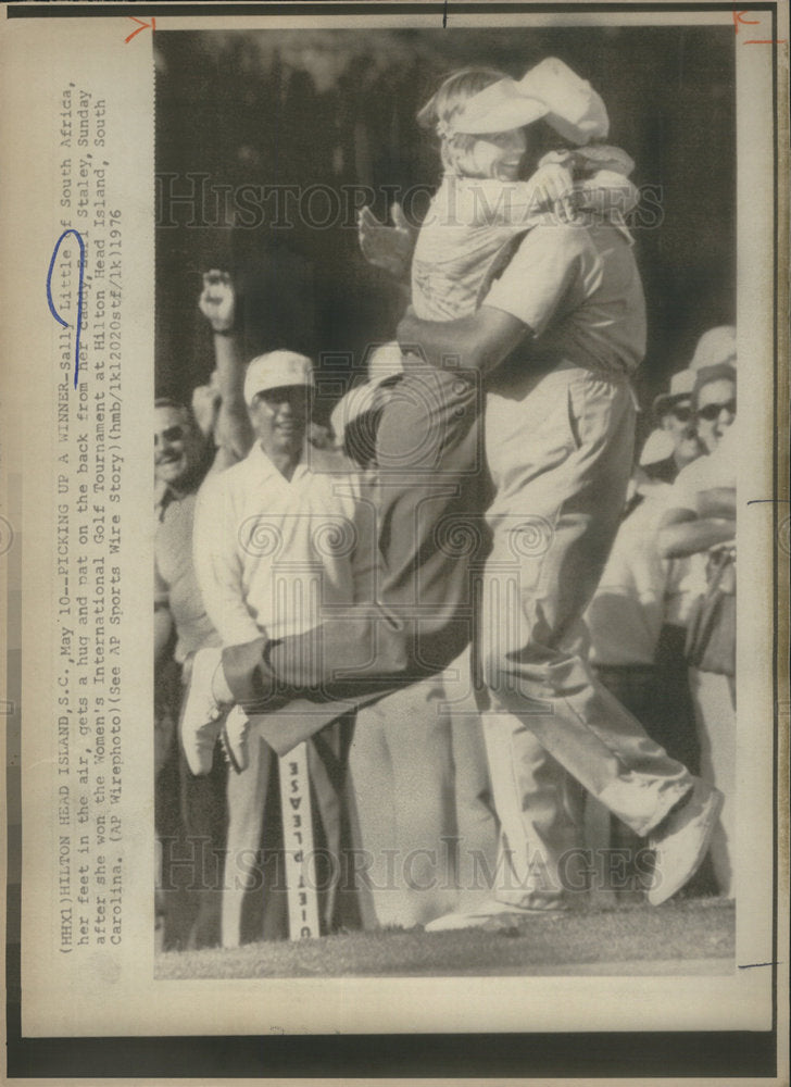 1976 Sally Little Professional Golfer Wins Women&#39;s International - Historic Images