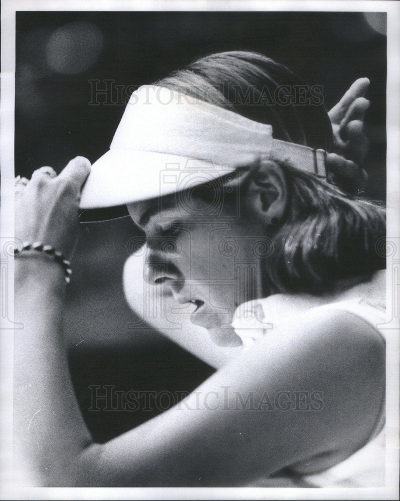 1977 Kate Latham Chris Evert Virginia Slims Tennis Tournament - Historic Images