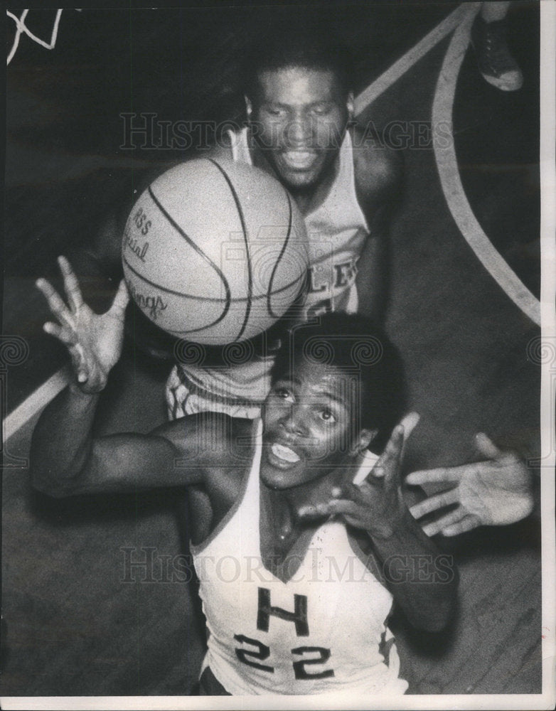 1974  Harrison&#39;s Delmar Jones and Waller&#39;s Zeb Love - Historic Images