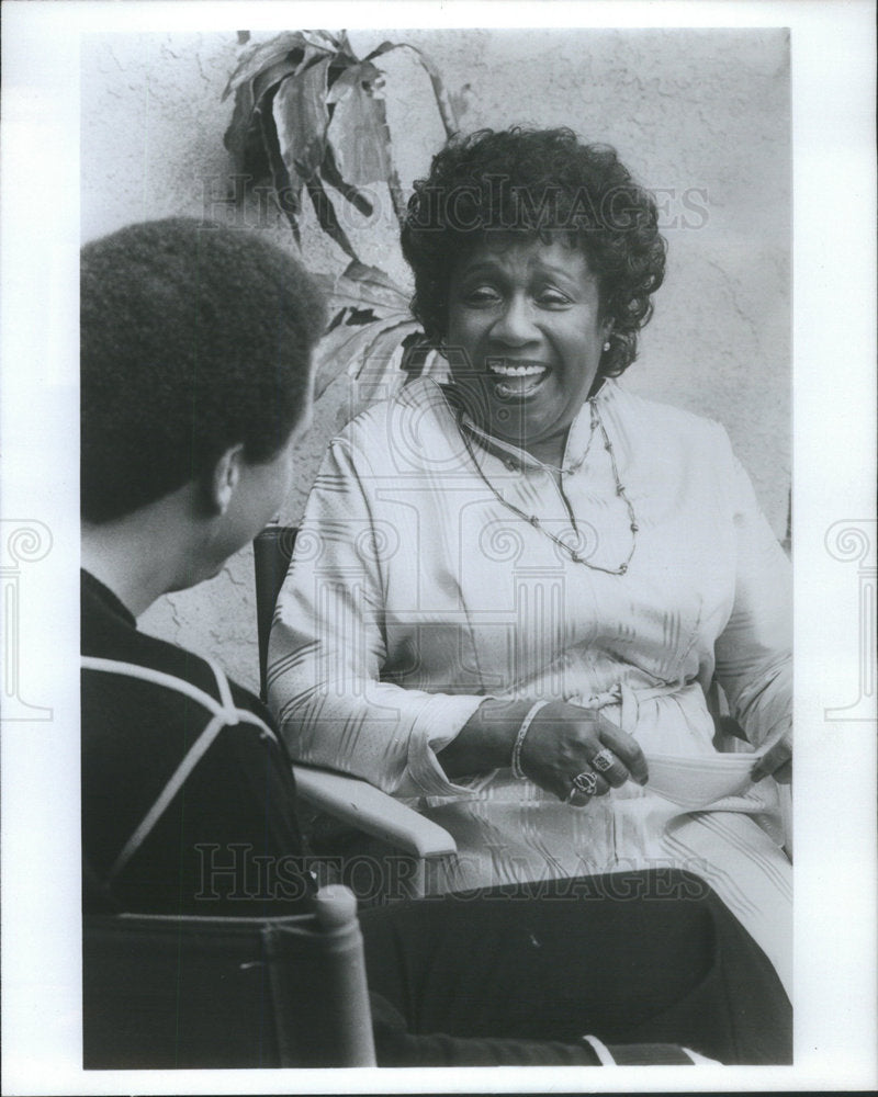 Actress Isabel Sanford Plays Louise Jefferson - Historic Images