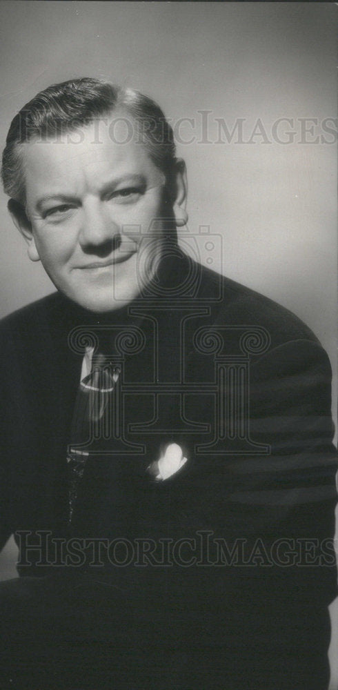 1954 Earl St. John British movie producer - Historic Images