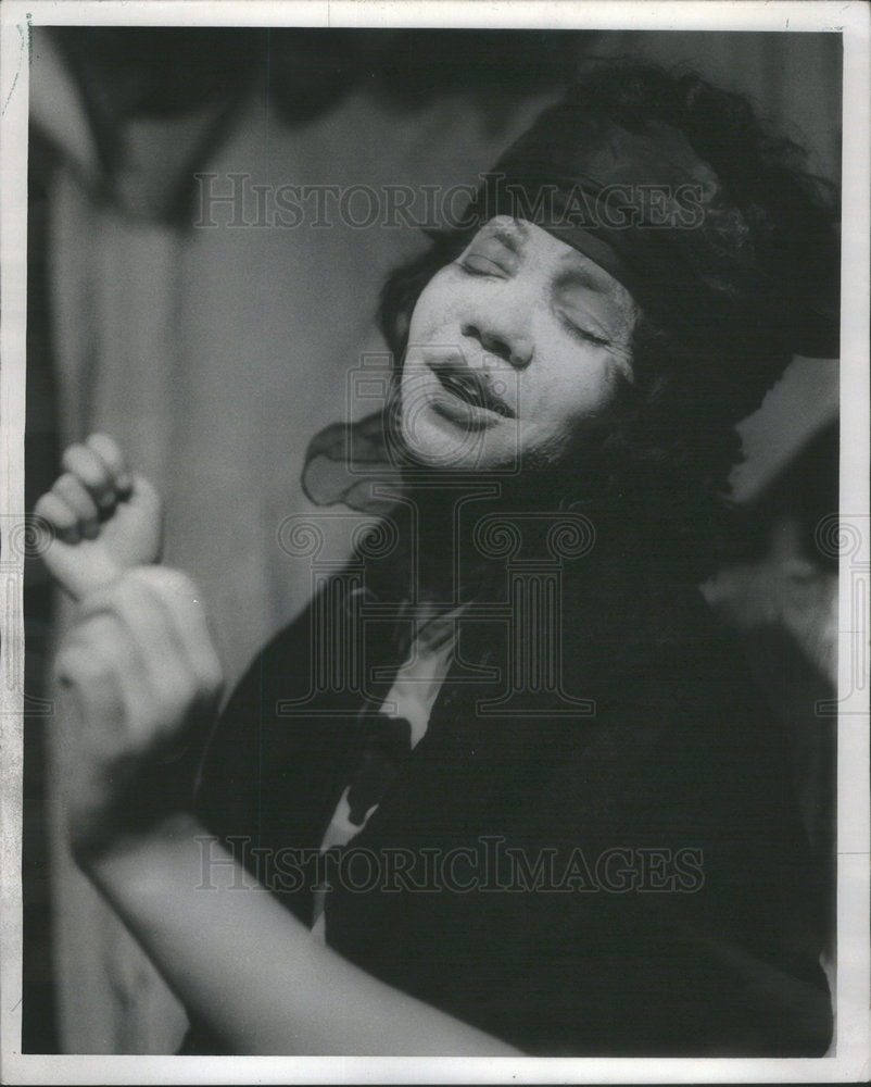 1975 Press Photo Melody McDowell As Marie In THE MIDNIGHT ANGEL - Historic Images