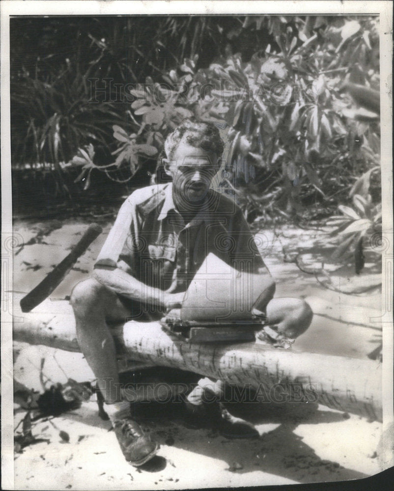 1942 C. YATES MCDANIEL ASSOCIATED PRESS WRITER - Historic Images