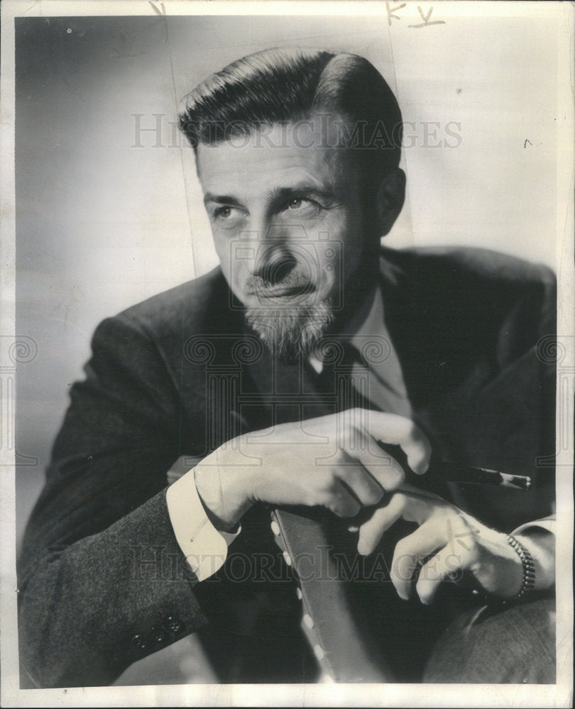 1945 Robert St John NBC Reporter - Historic Images