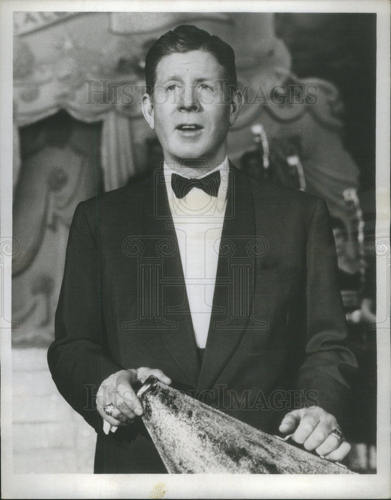 1955 Rudy Vallee Singer CBS Radio Show - Historic Images