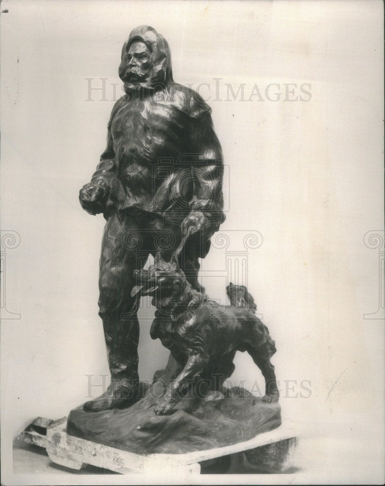 1937 Adml. Robert E Peary Statue - Historic Images