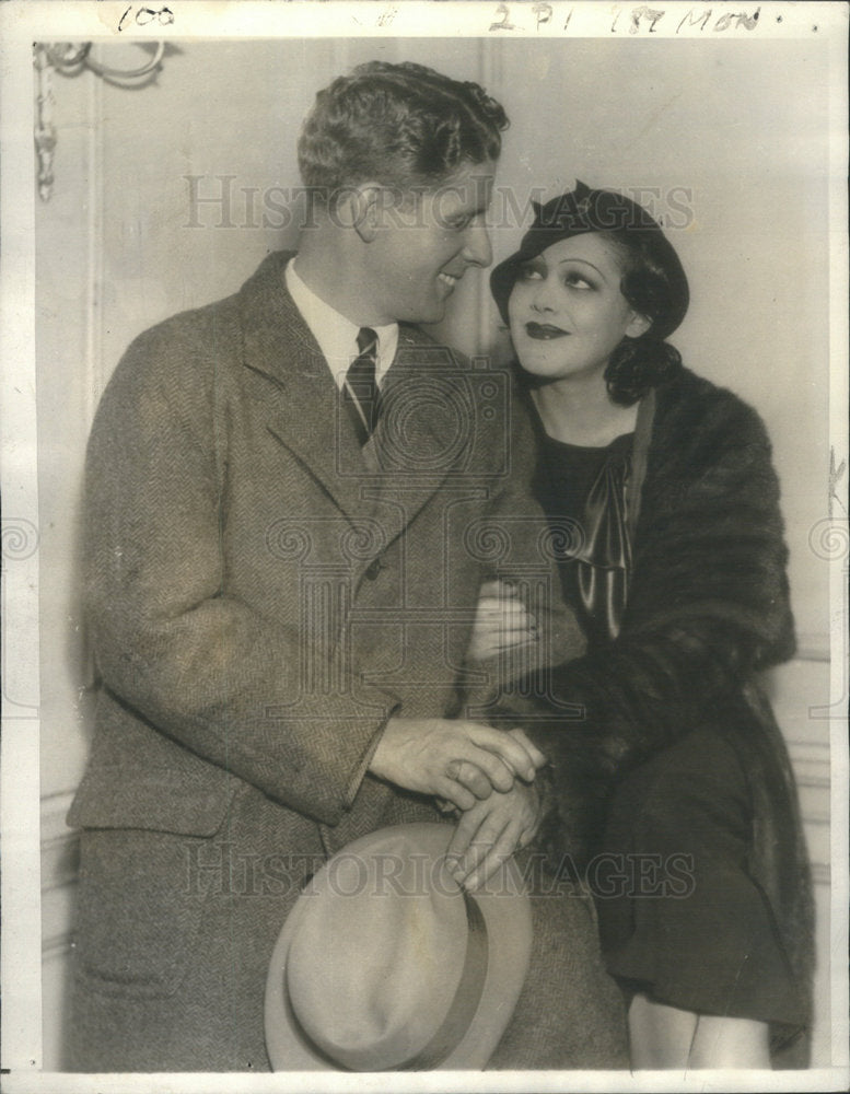 1932 CROONER RUDY WIFE FAY WEB VALLEE REUNITED CLEVELAND - Historic Images