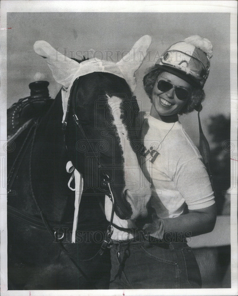 1976 Press Photo SANDRA SALMEN OWNER-TRAINER BOSCO ARLINGTON PARK - Historic Images