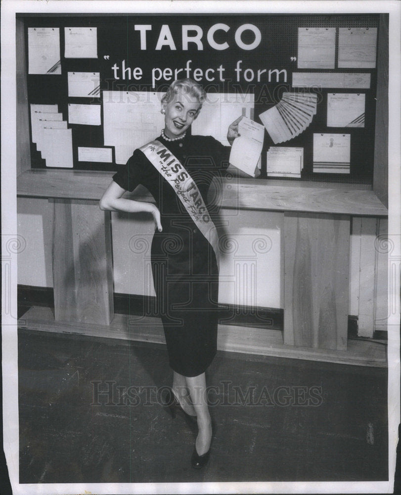 1955 CAROLYN ST. CLAIR MODEL OMAC BUSINESS SHOW - Historic Images