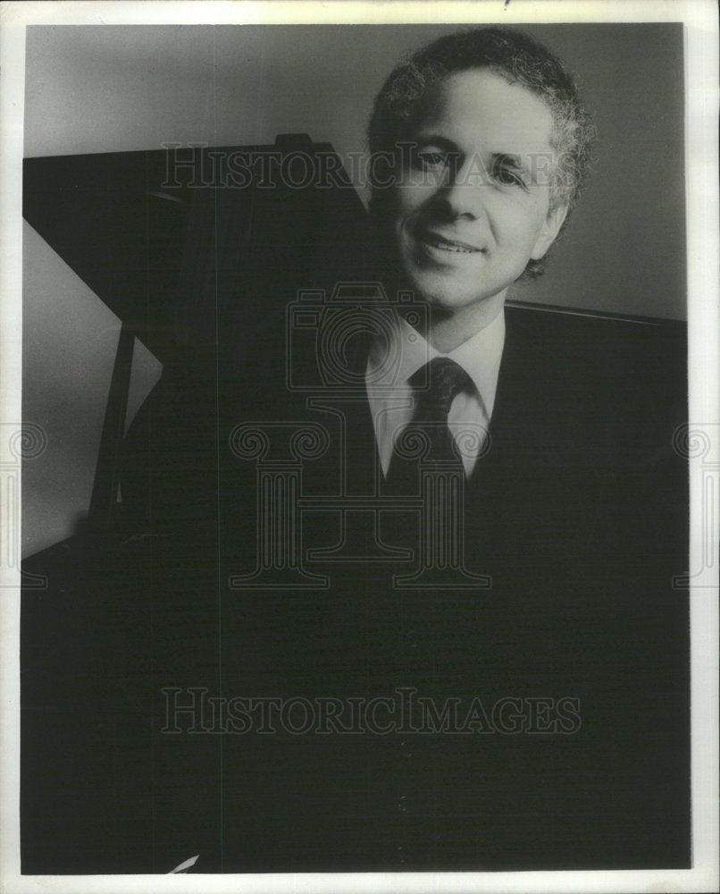 1976 Press Photo Russell Sherman Pianist - Historic Images
