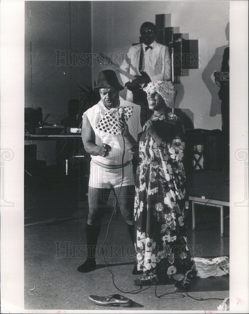 1988 Press Photo Sonny & Pepper - Historic Images