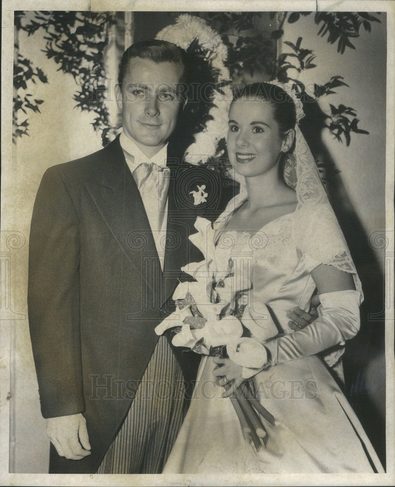1955 MR MRS WILLIAM VINCENT BARBORKA ST. MARK'S CHURCH, EVANSTON - Historic Images