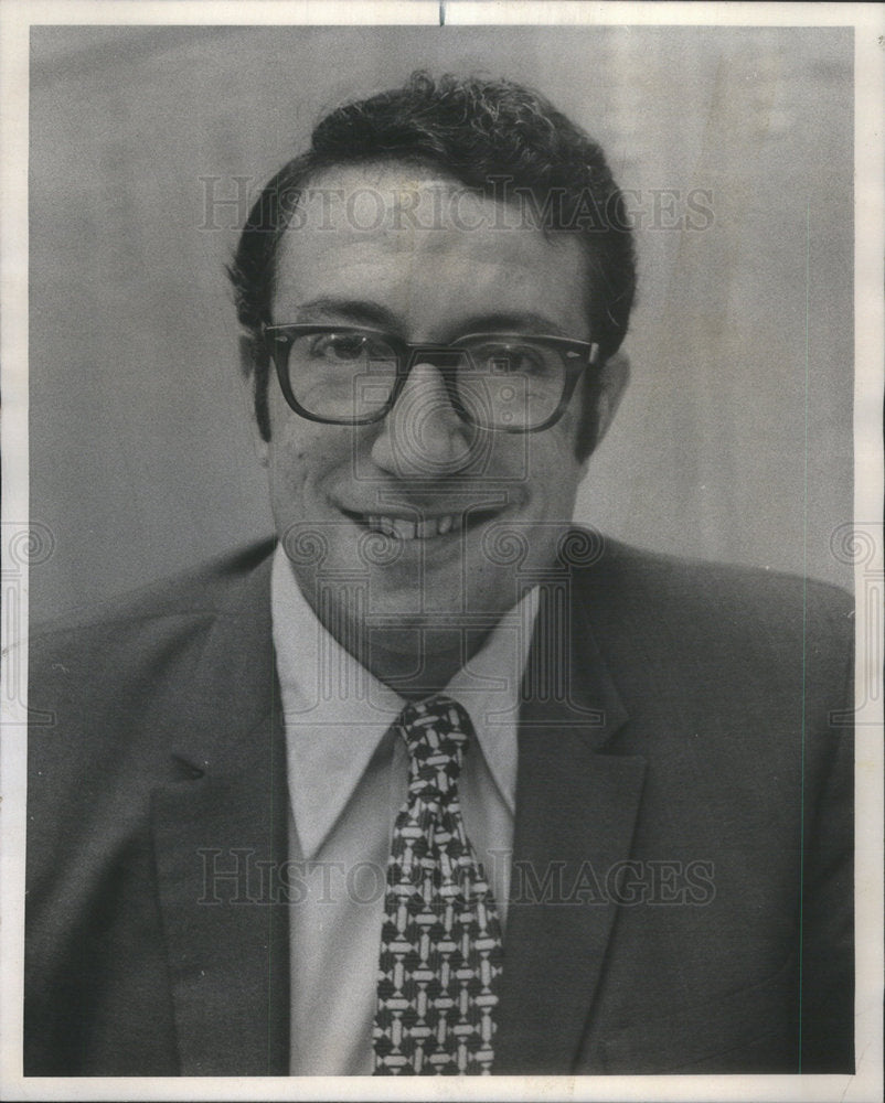 1975 William J. Baroody Jr. Assistant to President Ford - Historic Images