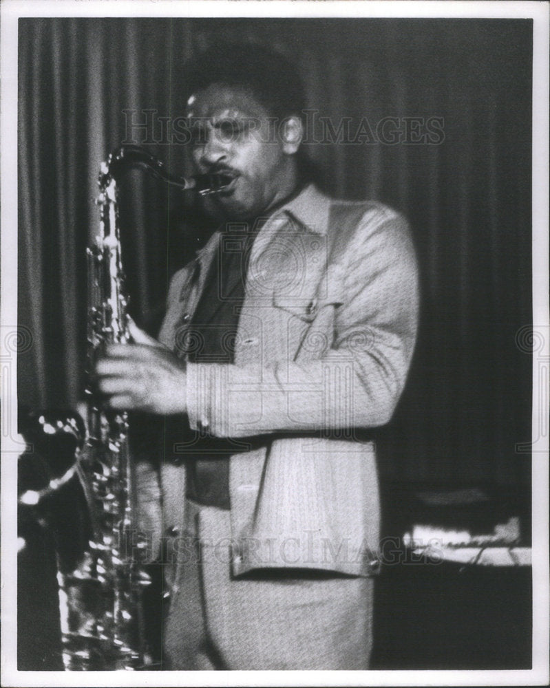 1977 Press Photo TEDDY EDWARDS AMERICAN JAZZ TENOR SAXOPHONIST - Historic Images