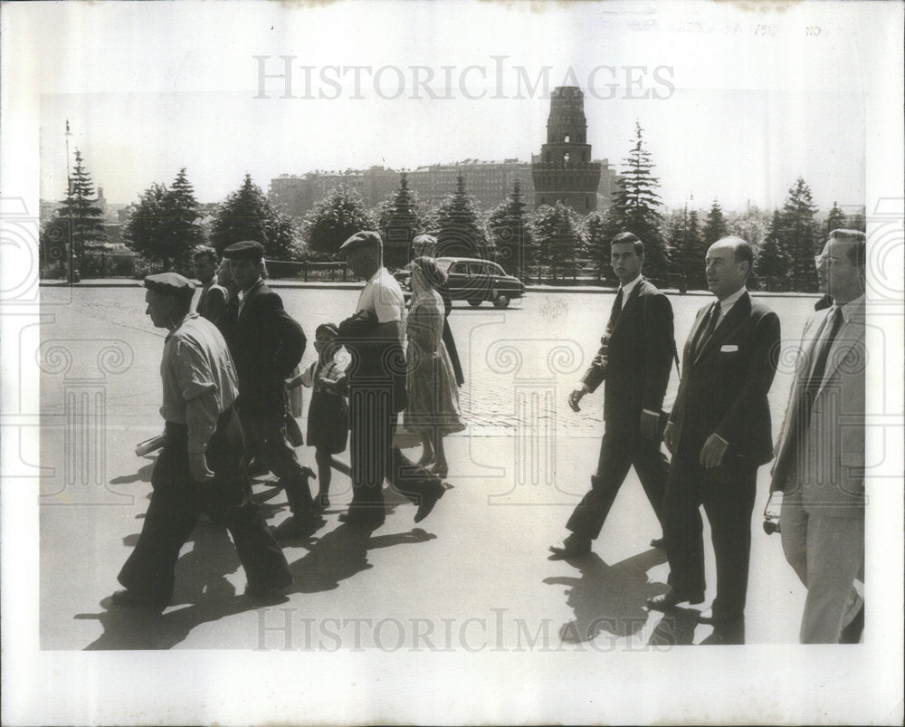 1958 Adlai Stevenson & Sons Borden, John In Moscow - Historic Images