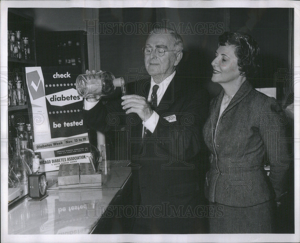 1955 Dr. Herman Bundeson president Chicago Diabetic association - Historic Images